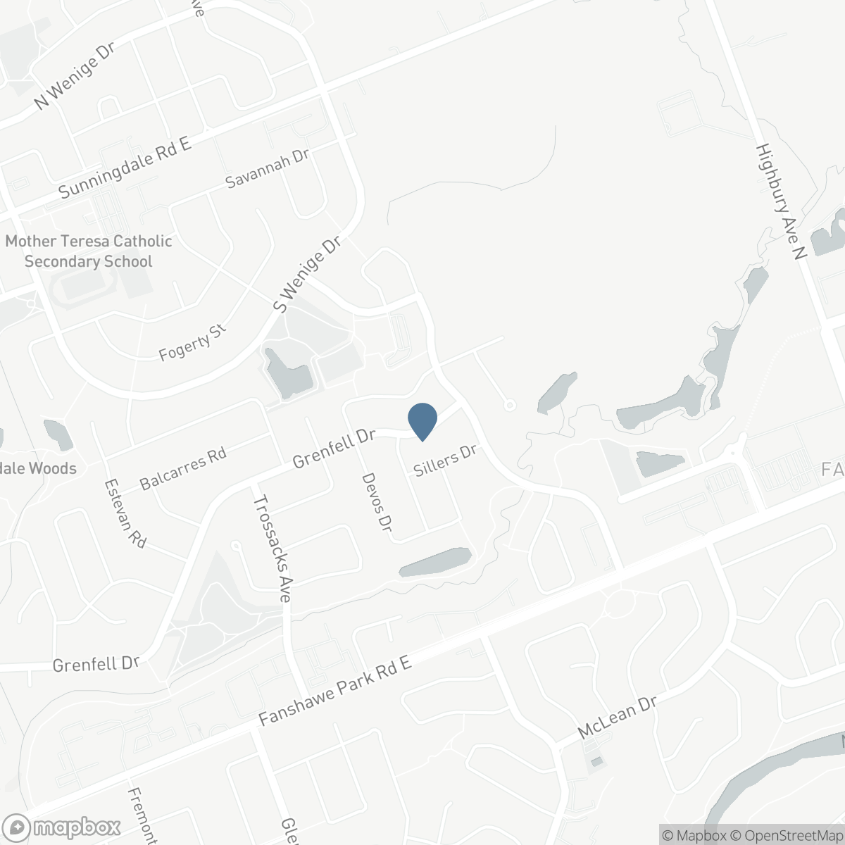 932 GRENFELL DRIVE, London, Ontario N5X 4R8